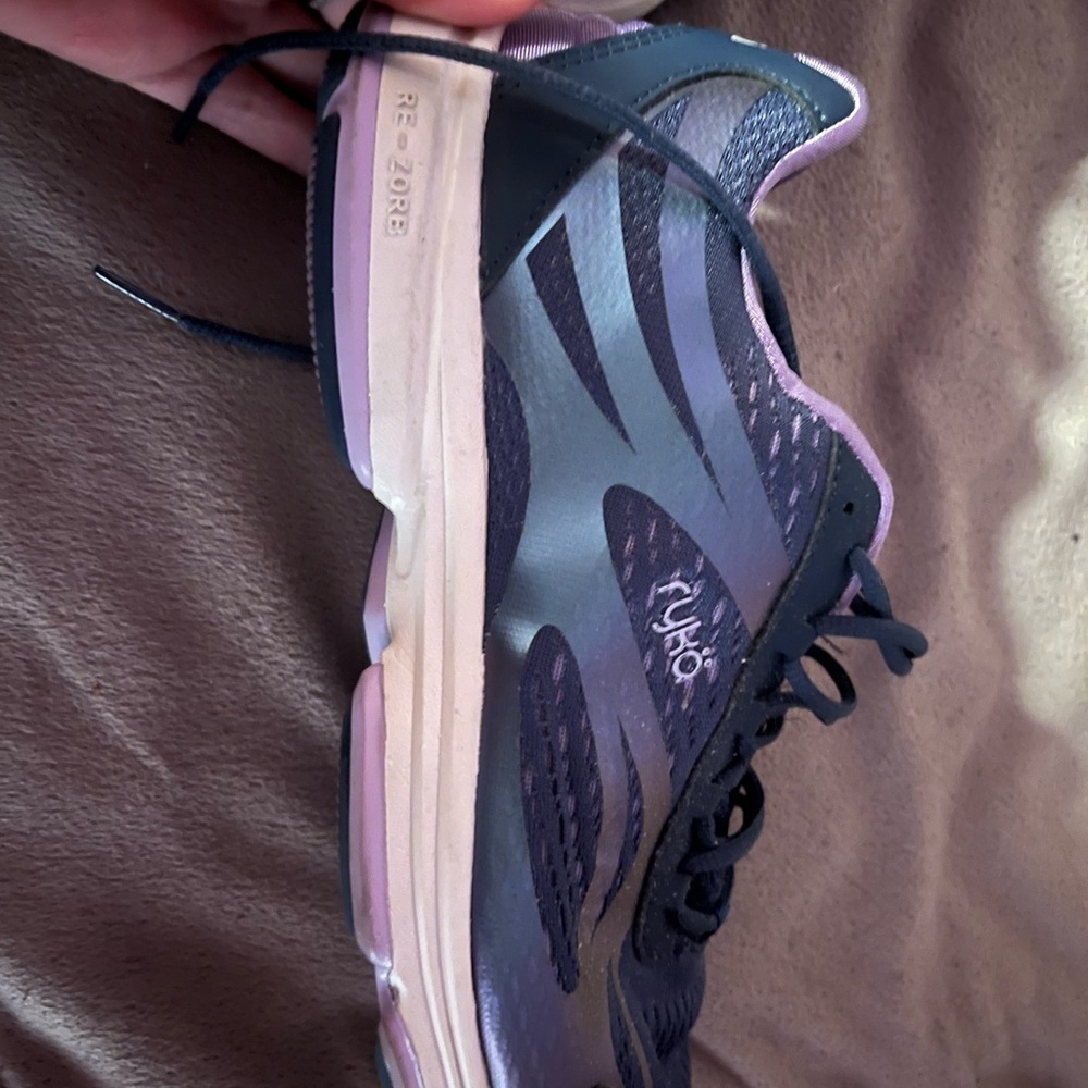 Ryka Devotion 2 Womens sneakers